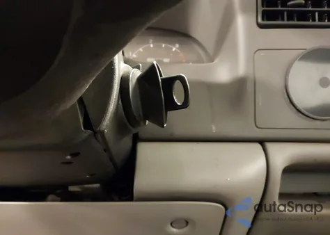 2000 Ford F-250 Lariat/Xl/Xlt z USA, uszkodzony, nr VIN 1FTNX20F5YEB13927